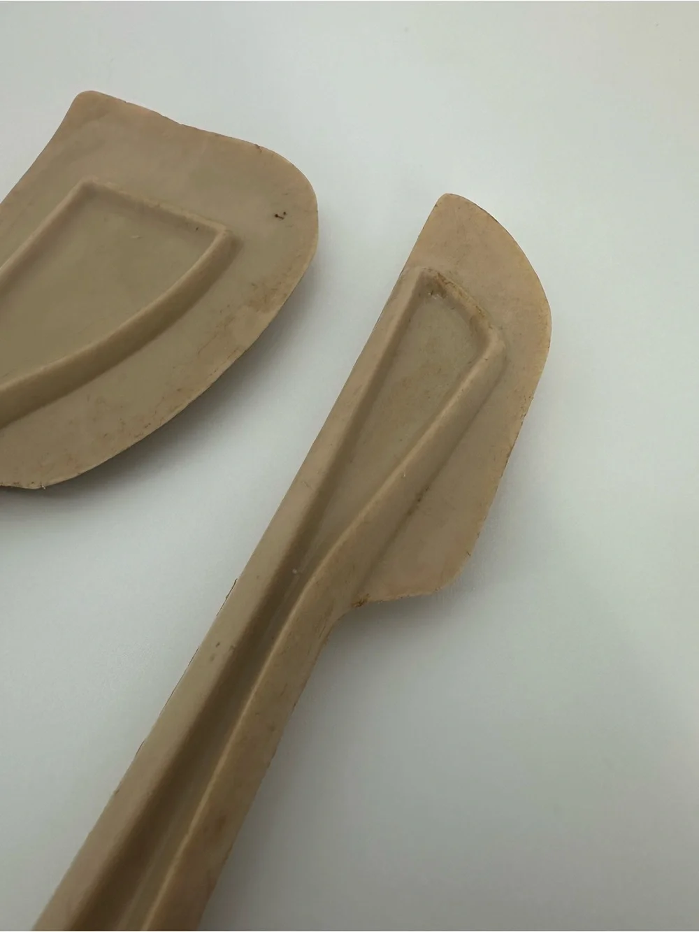 Vintage Silicone Spatula Set in Beige Kitchen Utensils